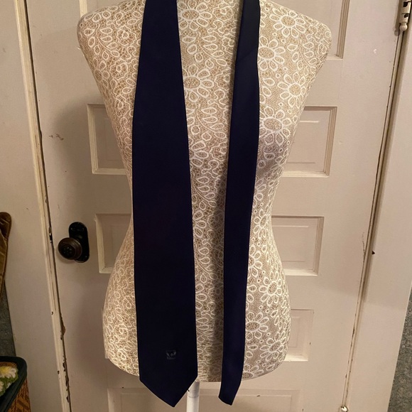 Lot of 3 vintage neckties Oscar dela Renta gray & Pierre Cardin navy blue & red - Picture 4 of 13